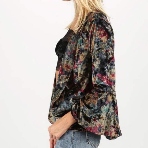 Vintage Velvets Floral Blazer Last One - Picture 2 of 4